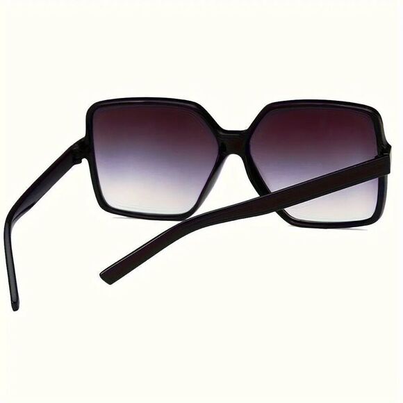 Women’s Oversized Gradient Sunglasses — Lightweight Black Frame — New - Picture 3 of 5